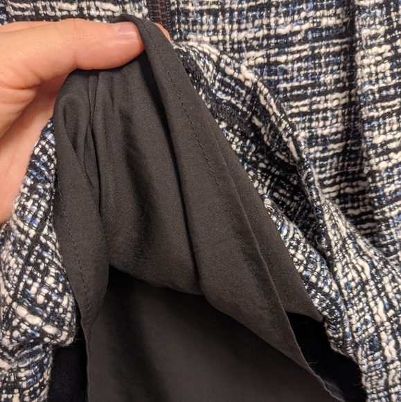 Pleated skirt - Picture 4 of 4